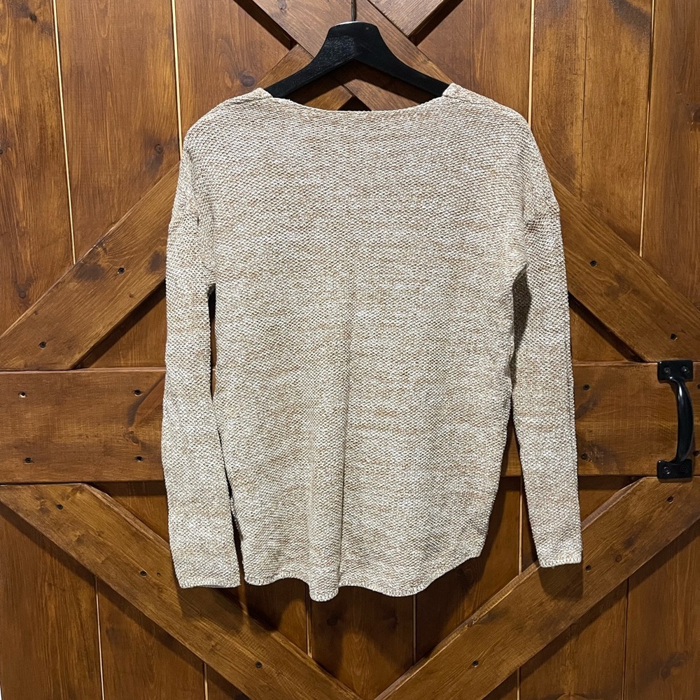 H&M Sweater - Picture 2 of 3